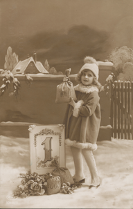 716065 Reclameprentbriefkaart (zwartwit), met een gefotografeerd kersttafereeltje uit een buitenlandse stockserie; op ...
